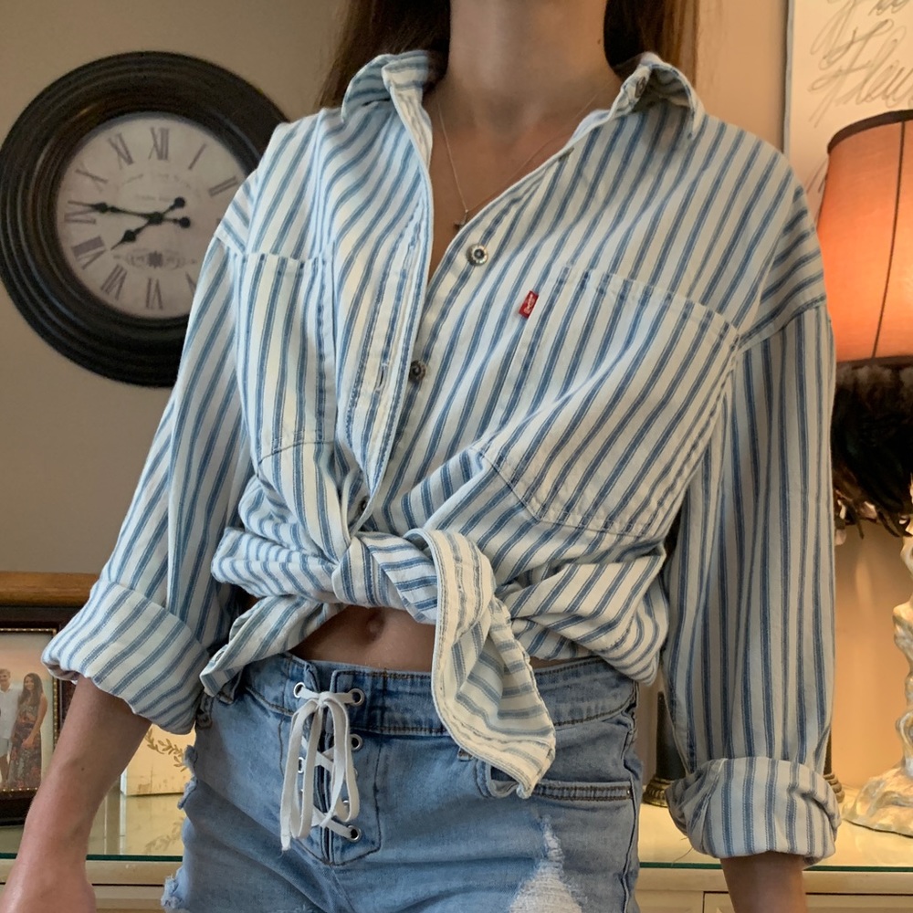 RARE VTG Levi’s Blue & White Striped Button- Up